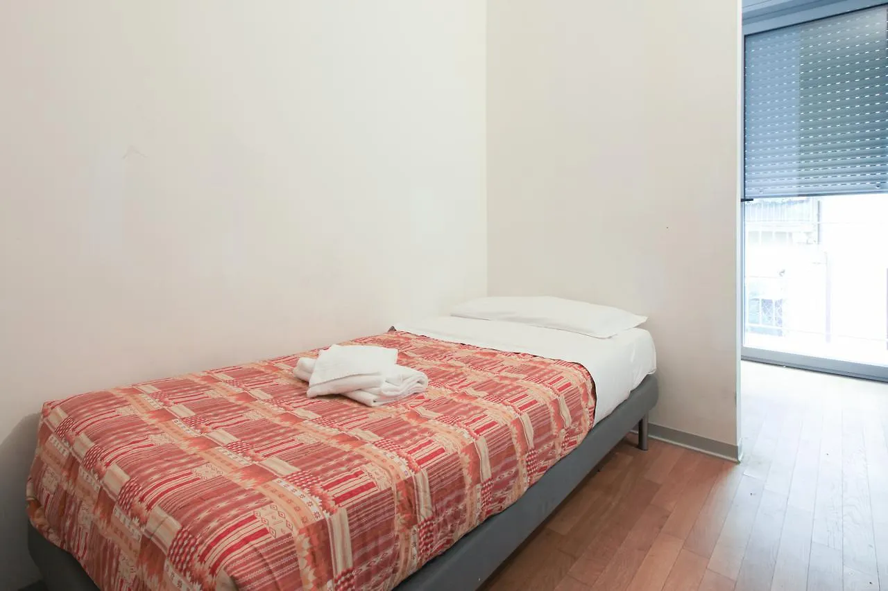 Red Line Rooms Division Milano Affittacamere